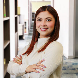 GABRIELA-YANEZ-300